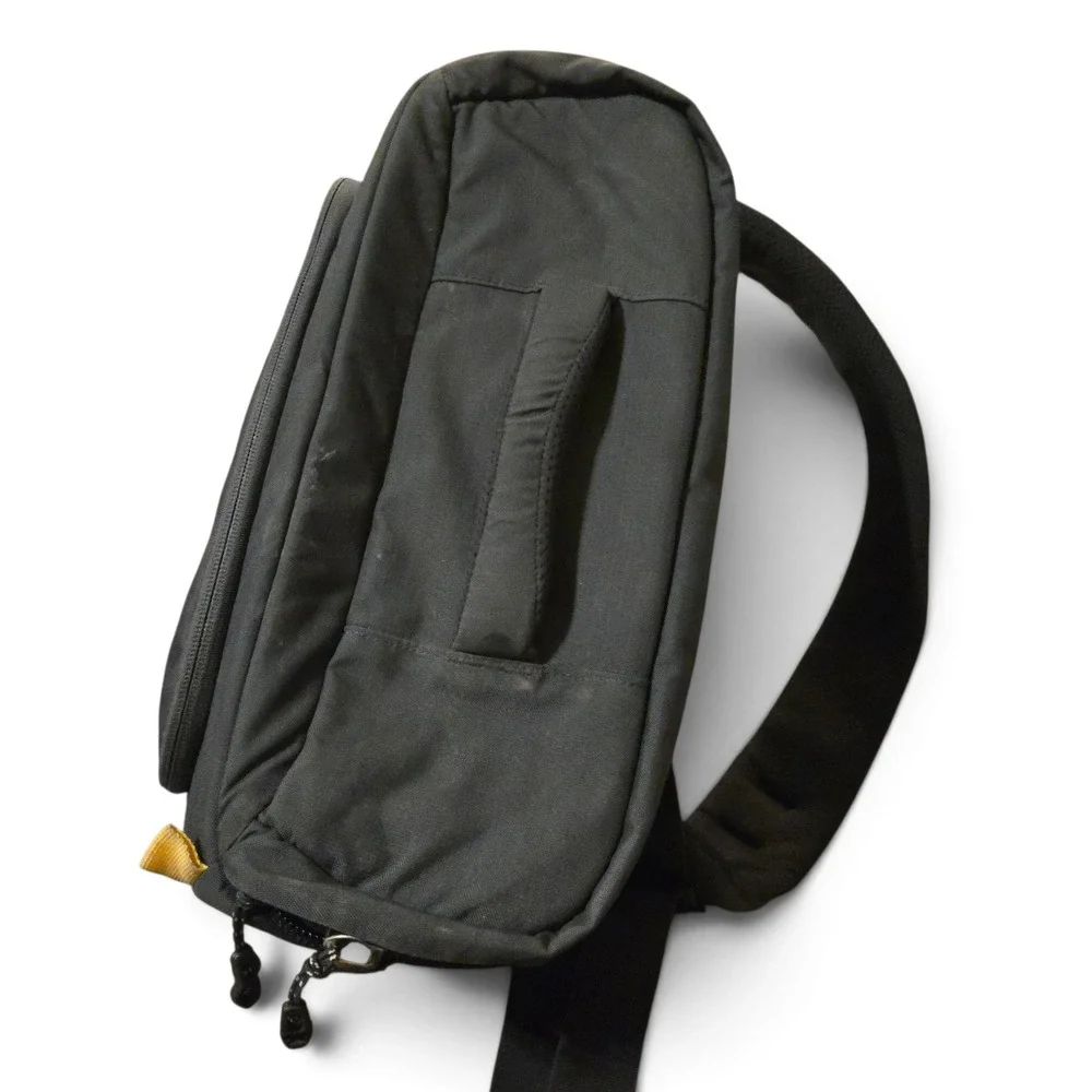 Mountainsmith Descent Camera Sling Bag OS Unisex Black Yellow Padded Strap Tech
